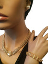 Gold necklace set with pearl